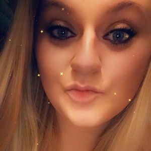 Meet your Posher, Kaila